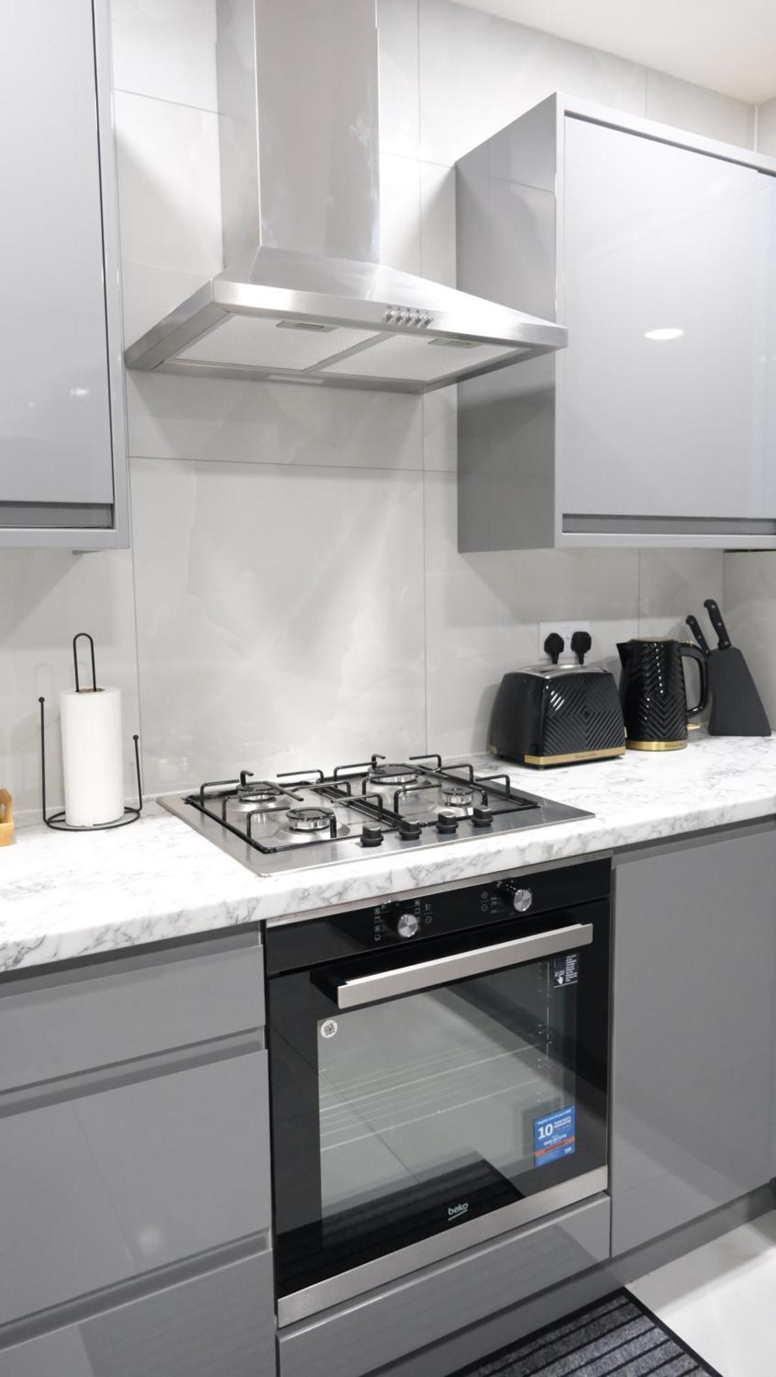 Modernized Three Bedroom House Near City Stadium, Attractions, City Centre - Sky N Netflix - Convenient Transport Манчестер Экстерьер фото