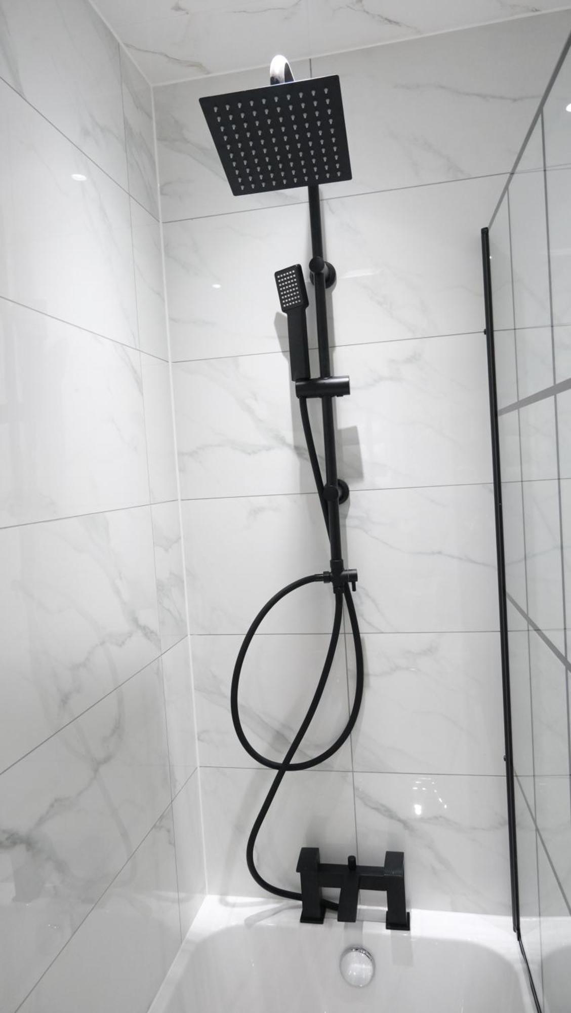 Modernized Three Bedroom House Near City Stadium, Attractions, City Centre - Sky N Netflix - Convenient Transport Манчестер Экстерьер фото